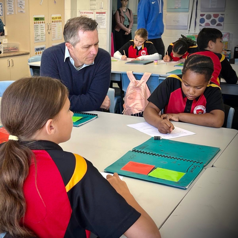 Federal Minister for Education visits Gillen School